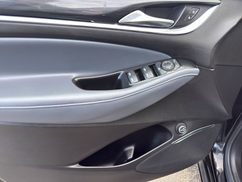 Used 2022 Buick Enclave Essence w/ Experience Buick Package image 14