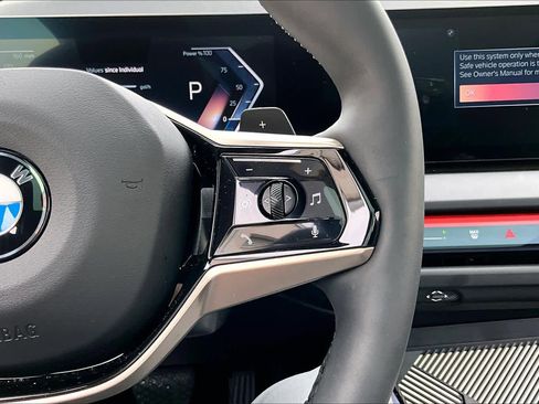 Used 2025 BMW X3 xDrive30i w/ Premium Package image 21