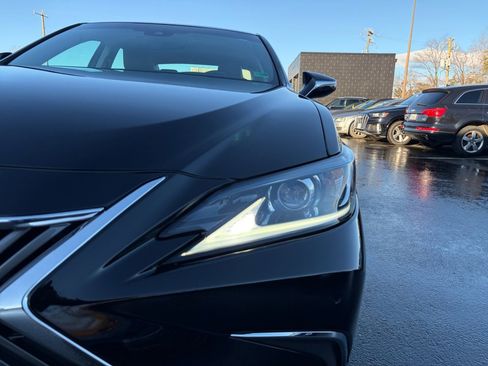 Used 2021 Lexus ES 250 w/ Premium Package image 30