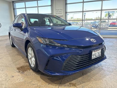 Certified 2025 Toyota Camry LE image 4