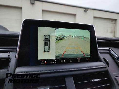 Used 2023 Chevrolet Suburban High Country w/ Advanced Technology Package AWD/4WD image 27