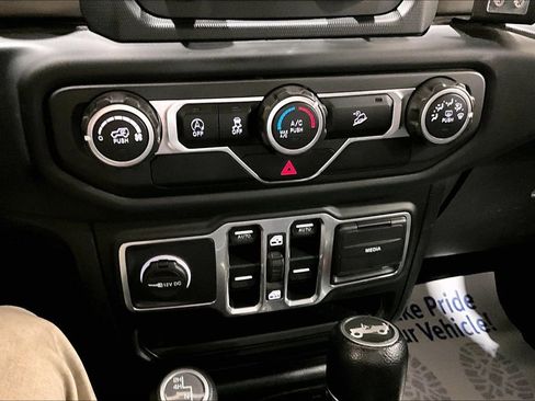 Used 2018 Jeep Wrangler Unlimited Sport S image 27