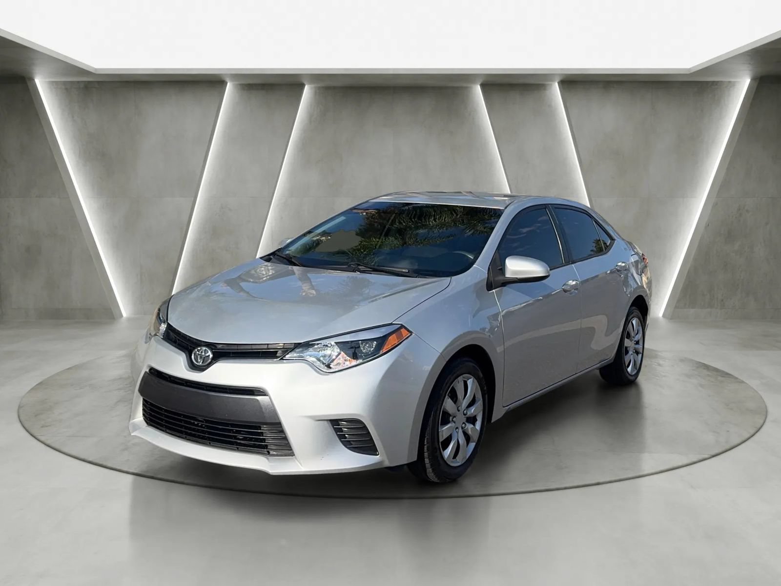 Used 2015 Toyota Corolla LE FWD image 8