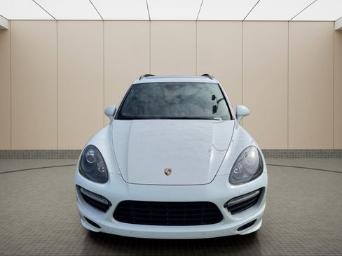 Used 2014 Porsche Cayenne GTS AWD/4WD image 6