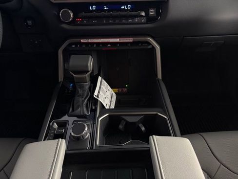 New 2026 Toyota Tundra Limited AWD/4WD image 18