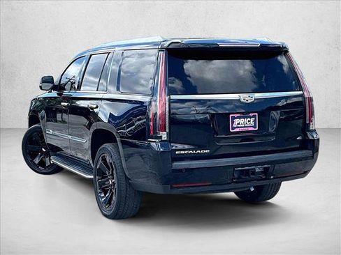 Used 2018 Cadillac Escalade Luxury RWD image 13