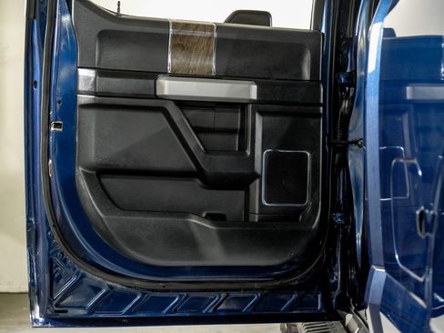 Used 2019 Ford F250 Lariat w/ Lariat Ultimate Package AWD/4WD image 37