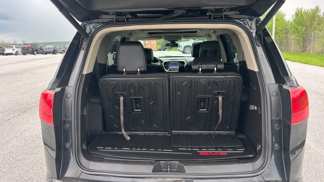 Certified 2019 GMC Acadia Denali w/ Technology Package AWD/4WD image 7