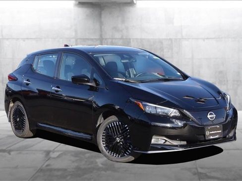 Certified 2024 Nissan Leaf SV Plus image 2