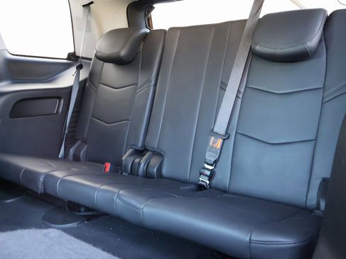 Used 2019 Cadillac Escalade Premium Luxury image 14