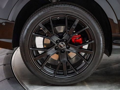 Certified 2022 Audi Q8 Premium Plus image 11