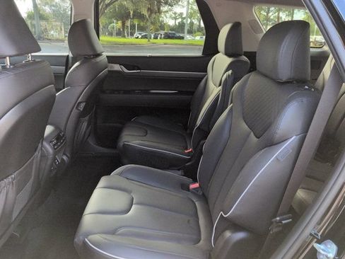 Used 2024 Hyundai Palisade SEL w/ Premium Package FWD image 14