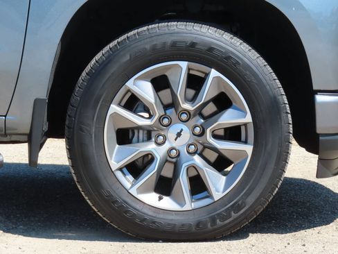 Certified 2019 Chevrolet Silverado 1500 RST AWD/4WD image 9
