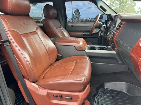 Used 2014 Ford F250 King Ranch w/ King Ranch w/Chrome Package image 23