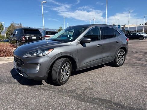 Used 2021 Ford Escape SEL w/ Technology Package AWD/4WD image 3