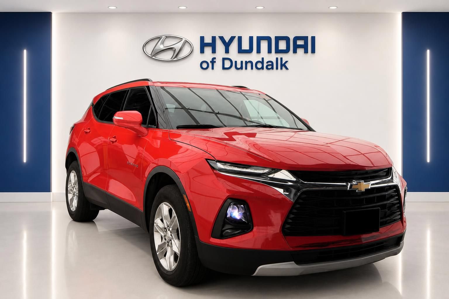 Used 2020 Chevrolet Blazer LT FWD image 1