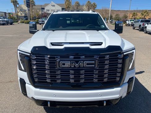 New 2025 GMC Sierra 2500 Denali Ultimate image 2