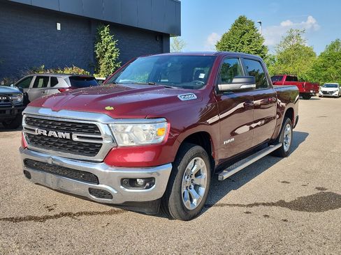Used 2022 RAM 1500 Big Horn AWD/4WD image 3