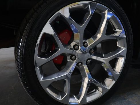 Used 2020 Chevrolet Silverado 1500 LT RWD image 30