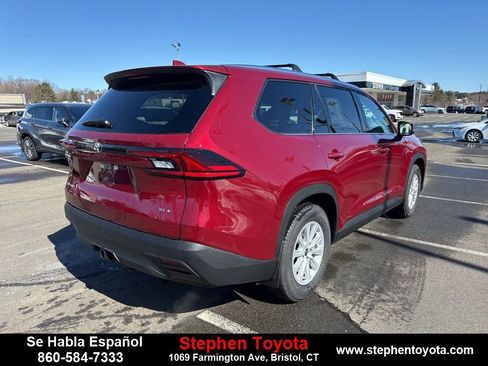 New 2026 Toyota Grand Highlander XLE image 7