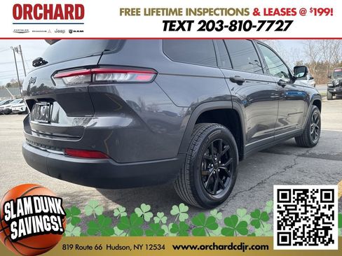 Used 2024 Jeep Grand Cherokee L Laredo image 3