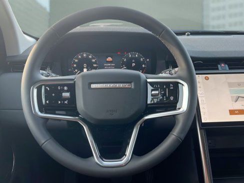 New 2025 Land Rover Discovery Sport S image 18