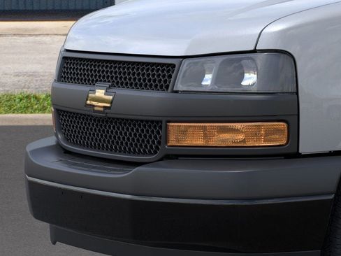 New 2025 Chevrolet Express 2500 Extended w/ Driver Convenience Package RWD image 13