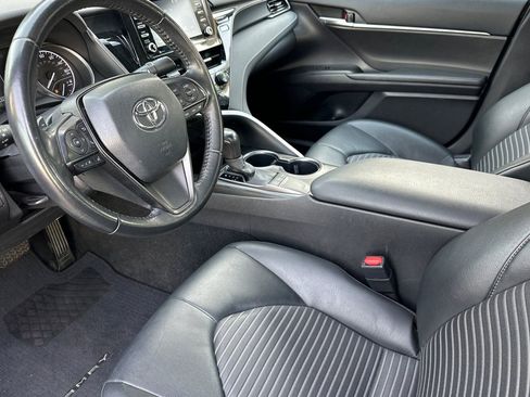 Used 2023 Toyota Camry SE w/ Convenience Package image 10