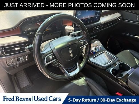 Used 2022 Lincoln Nautilus Reserve AWD/4WD image 11