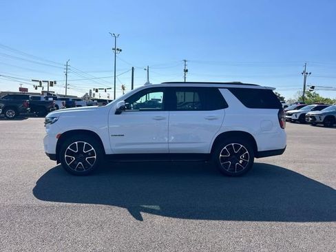 Used 2021 Chevrolet Tahoe RST w/ Luxury Package AWD/4WD image 7