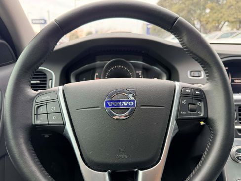 Used 2017 Volvo S60 T5 Dynamic w/ Vision Package image 20