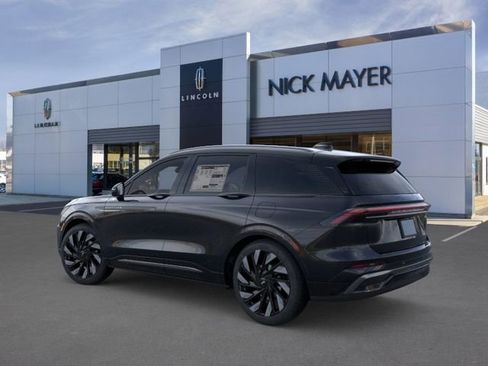 New 2026 Lincoln Nautilus Reserve w/ Jet Appearance Package image 4