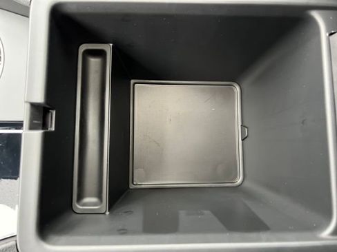 New 2025 Honda Pilot Touring image 25