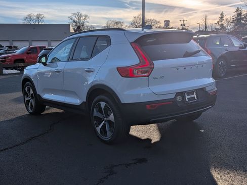 New 2026 Volvo XC40 B5 Plus w/ Protection Package Premier image 5