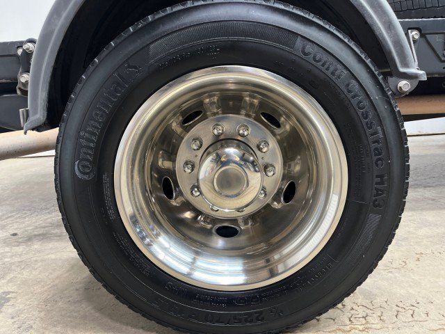 Used 2024 Ford F550 4x4 Crew Cab Super Duty image 43