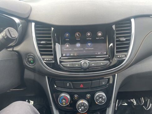 Used 2018 Chevrolet Trax Premier image 19
