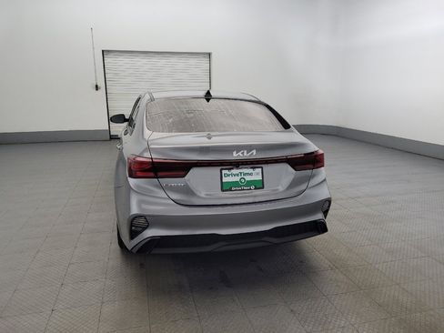 Used 2022 Kia Forte LXS w/ LXS Technology Package image 6