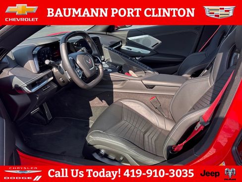 Used 2022 Chevrolet Corvette Stingray Preferred Conv w/ Z51 Performance Package RWD image 9