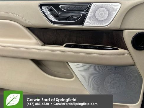 Used 2019 Lincoln Navigator Reserve image 43