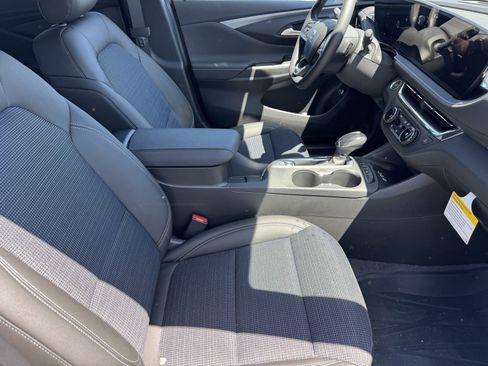 New 2026 Buick Envista Preferred w/ Convenience I Package FWD image 8