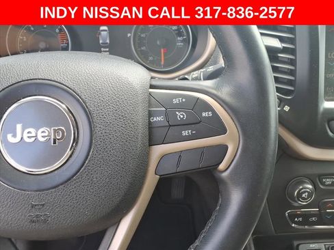 Used 2016 Jeep Cherokee Limited AWD/4WD image 21