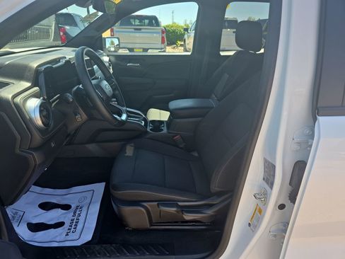 Used 2023 Chevrolet Colorado LT RWD image 9