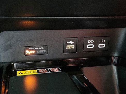 Used 2025 Toyota Camry XSE w/ Premium Package image 19