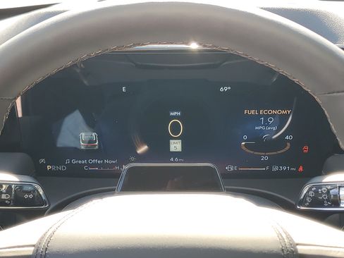 New 2026 Lincoln Aviator AWD image 15