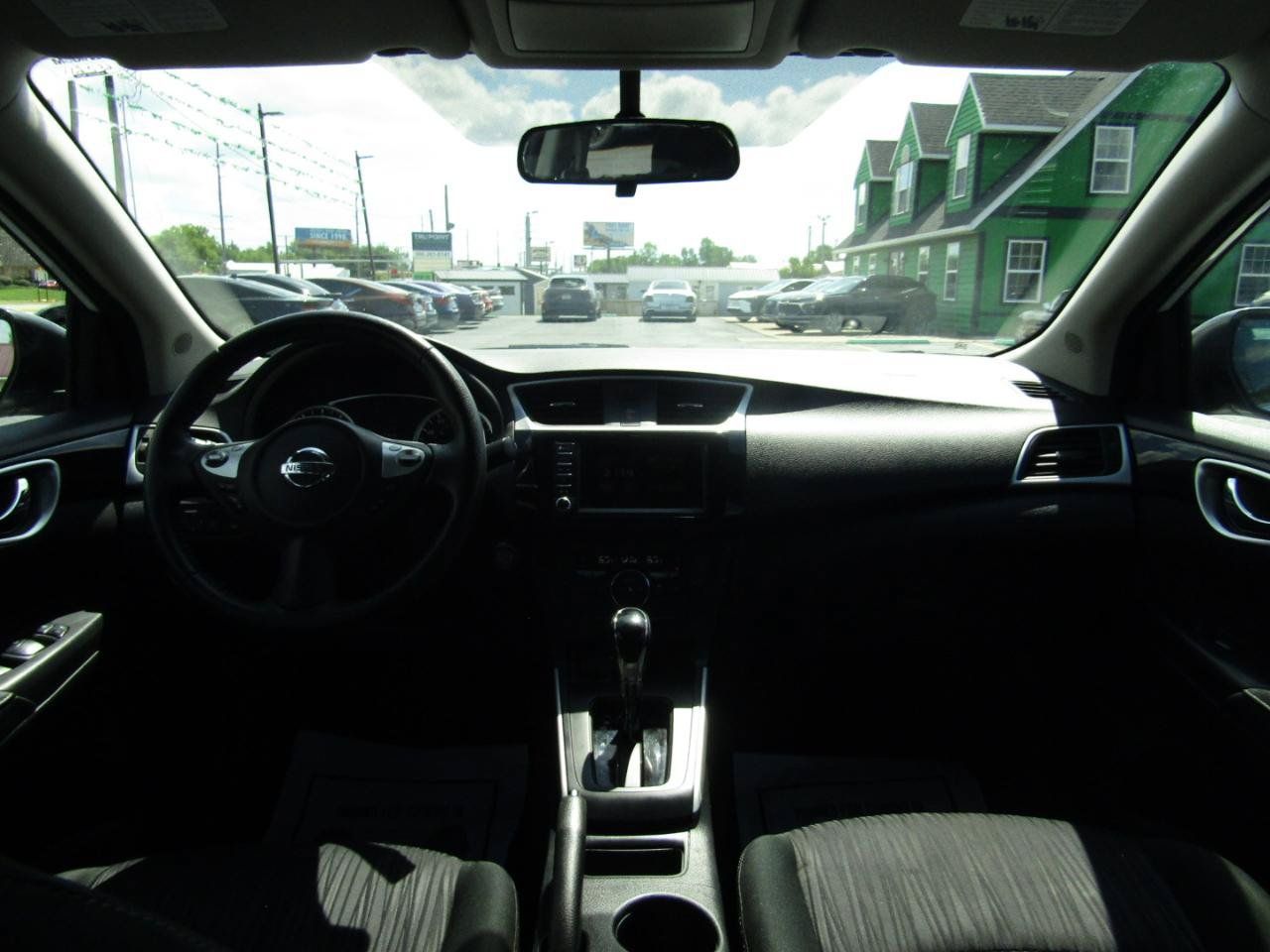 Used 2019 Nissan Sentra SV FWD image 13