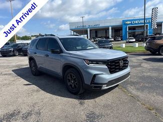 Used 2025 Honda Pilot TrailSport video 1