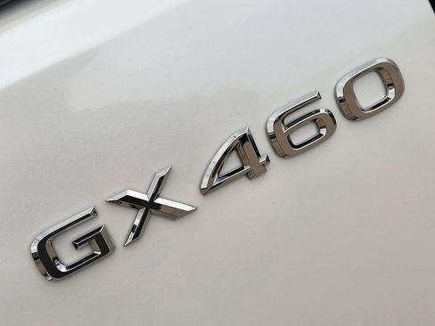 Used 2023 Lexus GX 460 Premium w/ Premium Plus Package AWD/4WD image 9