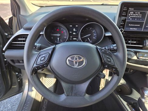 Certified 2021 Toyota C-HR LE FWD image 29