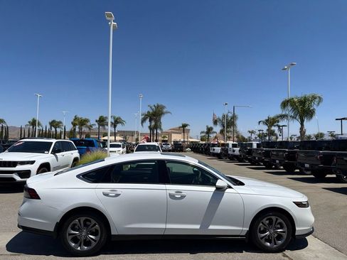 Used 2024 Honda Accord EX image 9
