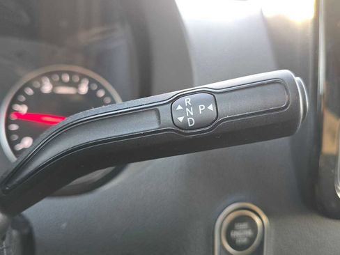 Used 2025 Mercedes-Benz Sprinter 2500 image 39